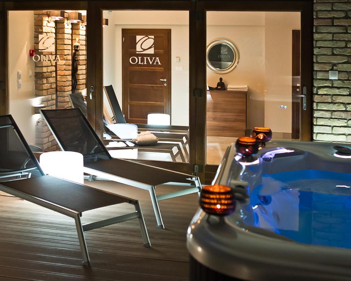 Oliva Hotel Veszprém Exterior foto
